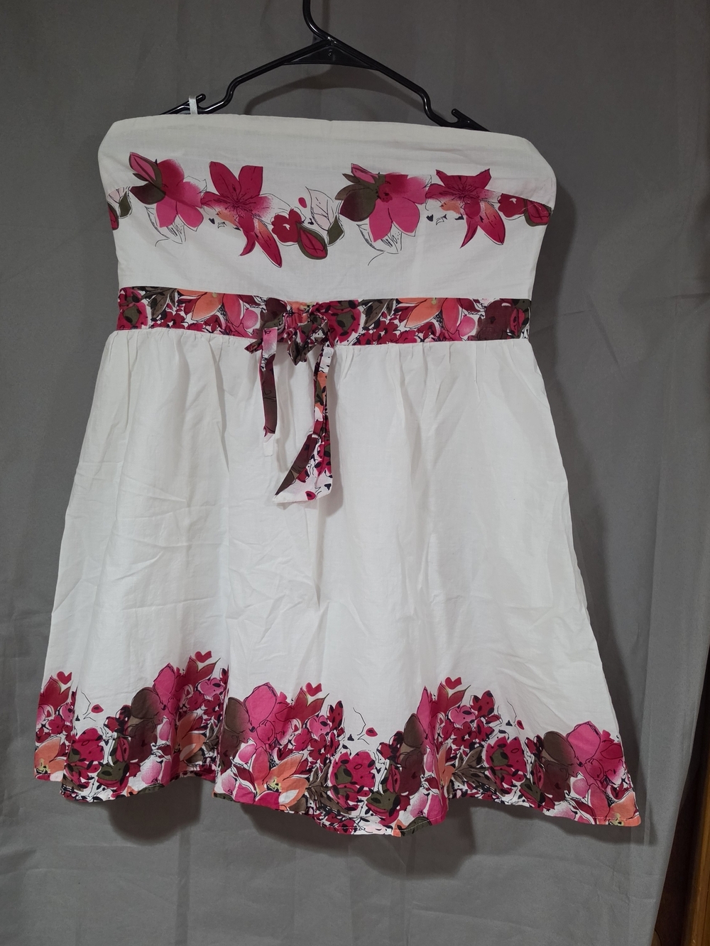 Connection 18 White Strapless Dress with Pink Floral Trim